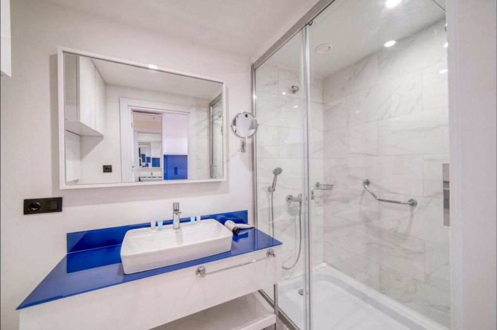 Апарт-отели Heaven apartments in Orbi City Батуми